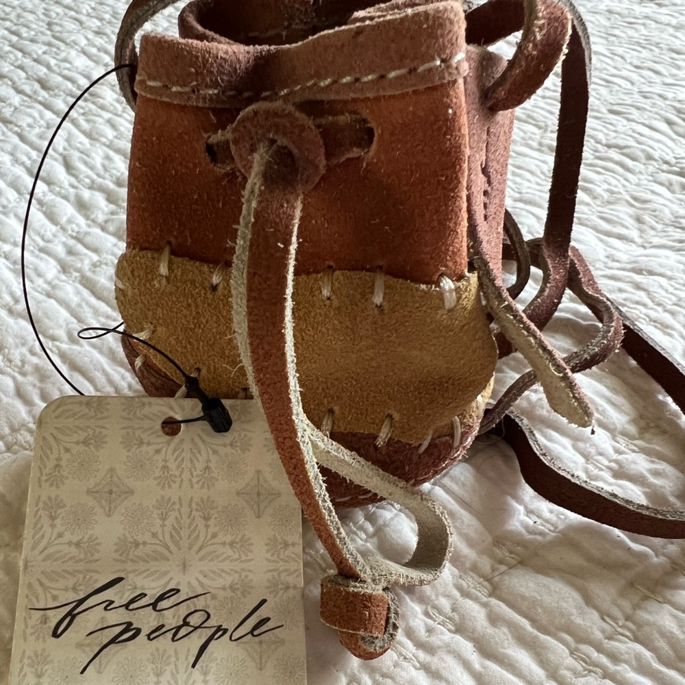 Free People Amulet pouch - Picture 6 of 15